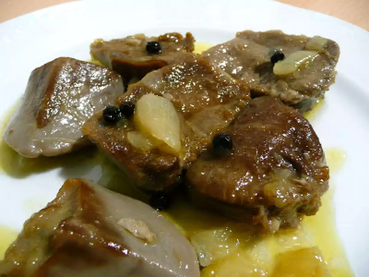 Lengua de cerdo en escabeche