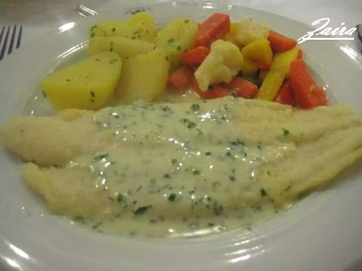 Lenguado al horno con salsa de limón y finas hierbas