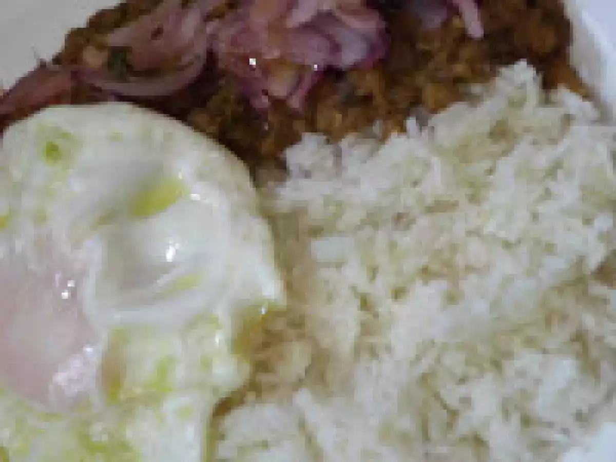 Lentejas estilo peruano con lacón