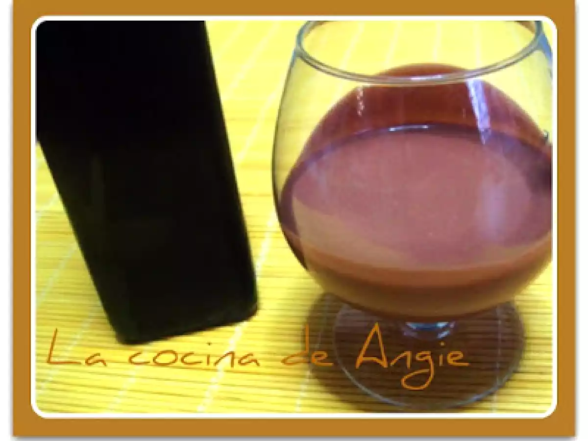 LICOR DE CHOCOLATE NEGRO
