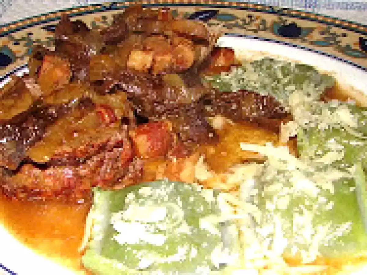 Lomo con salsa de hongos secos y champignones - foto 2