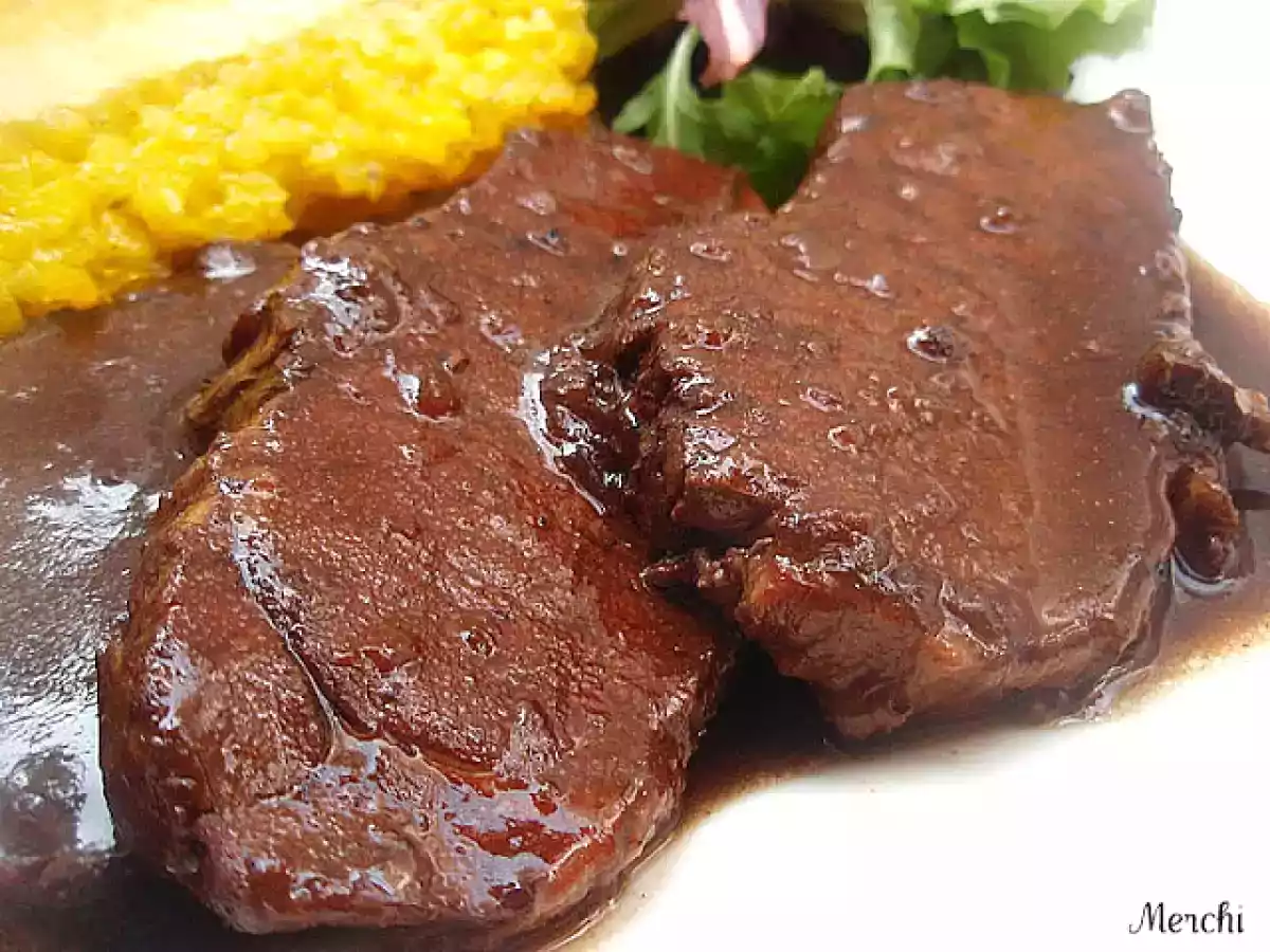 Lomo de cerdo en salsa de Mencía - foto 4