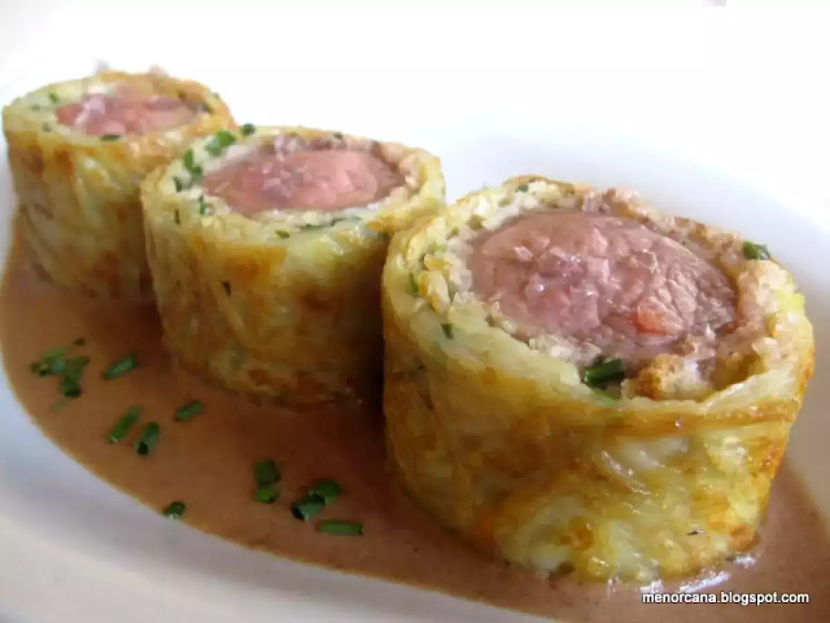 Lomo de cordero con crujiente de patatas y salsa de oporto - foto 2