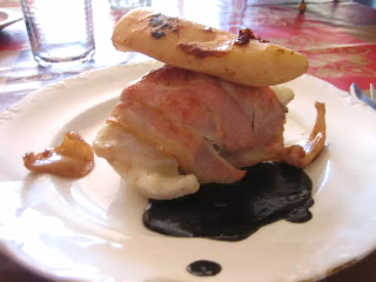 Lomo de rape envuelto en bacon