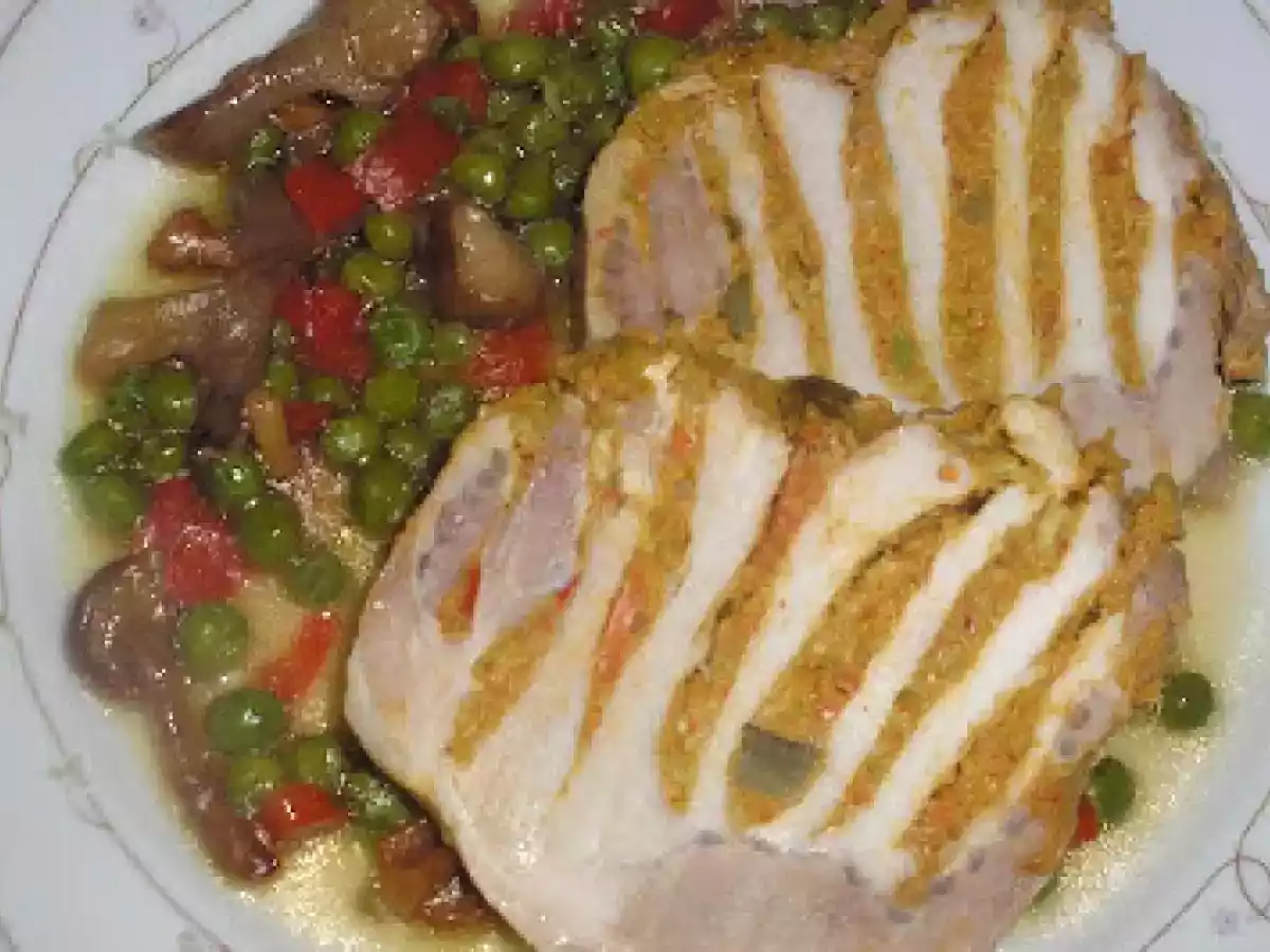 LOMO RELLENO DE AGUACATE Y PIMIENTO - foto 2