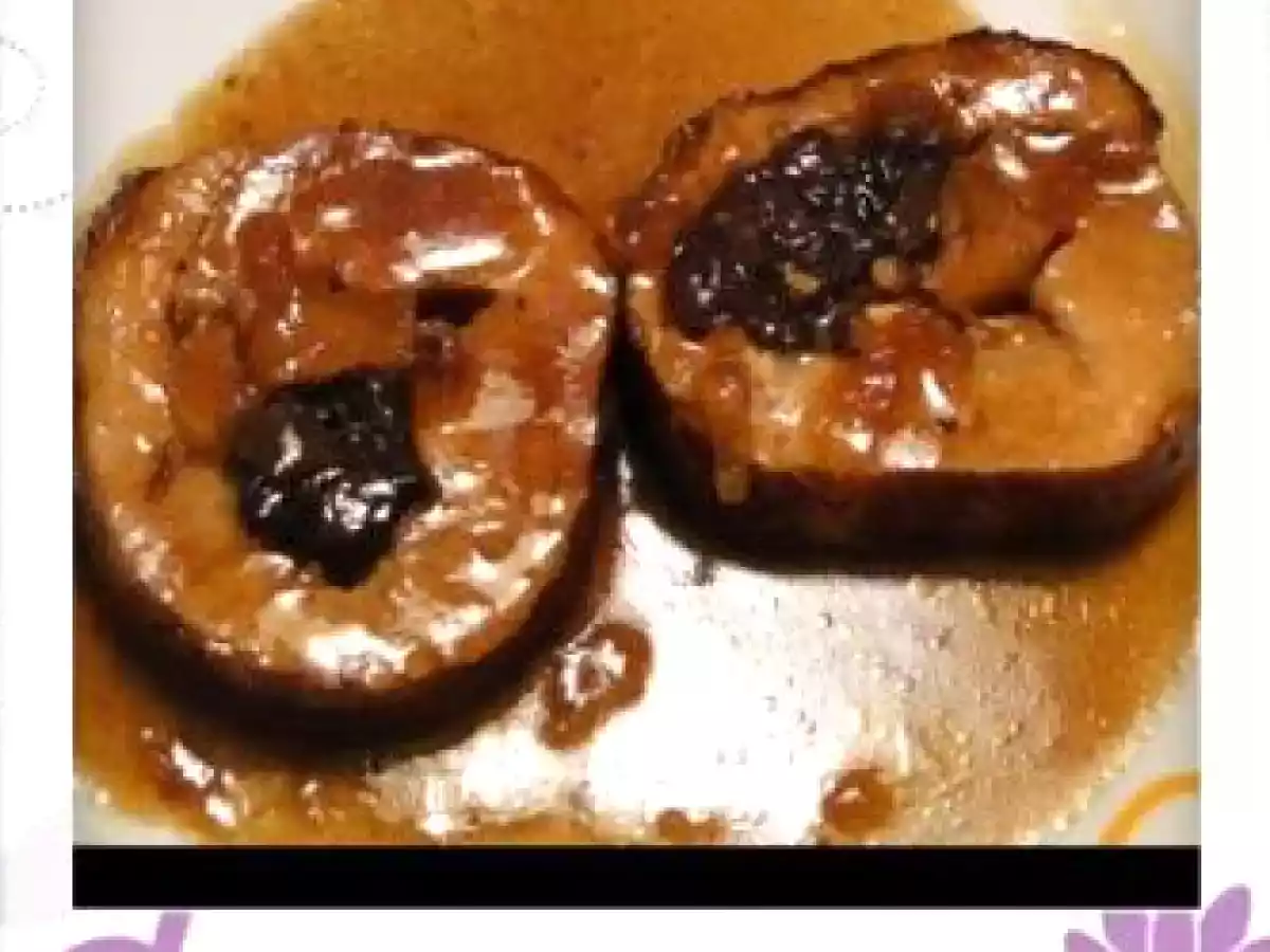 Lomo relleno de ciruelas pasas, manzana dorada con mantequilla y piñones tostados