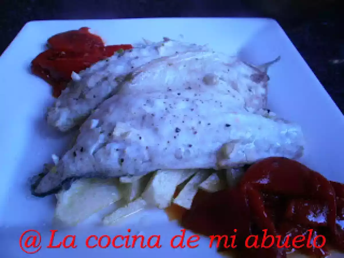 Lomos de lubina con piquillos