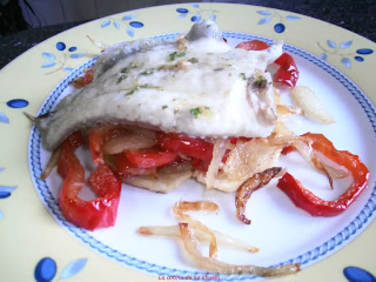 Lomos de rodaballo con patatas a lo pobre - foto 2