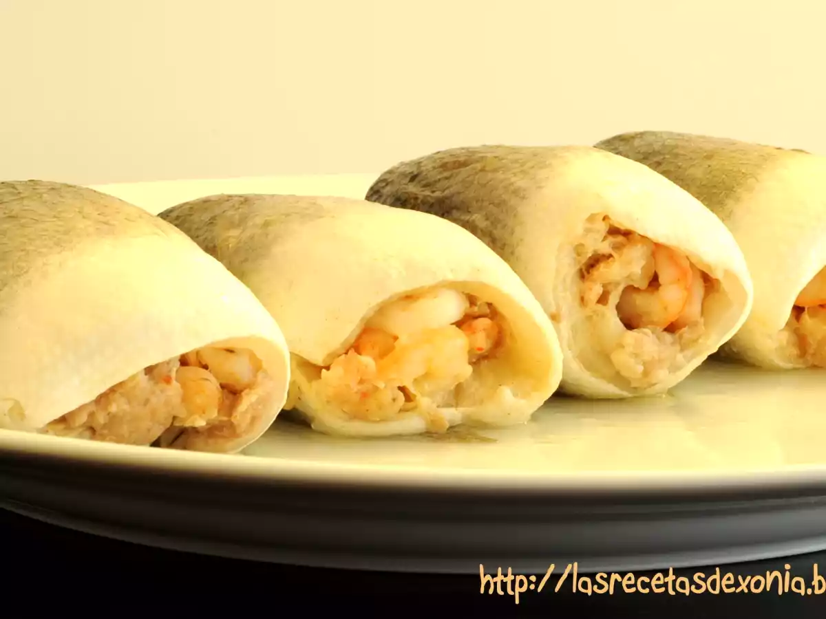 Lubina rellena de gambas y atún