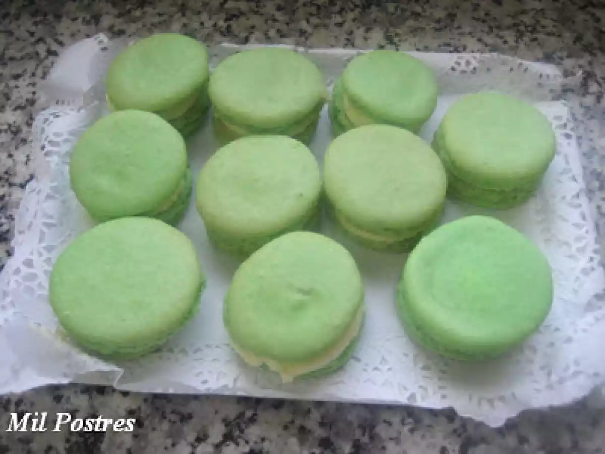 Macarons de té matcha con ganache negra y blanca - foto 3