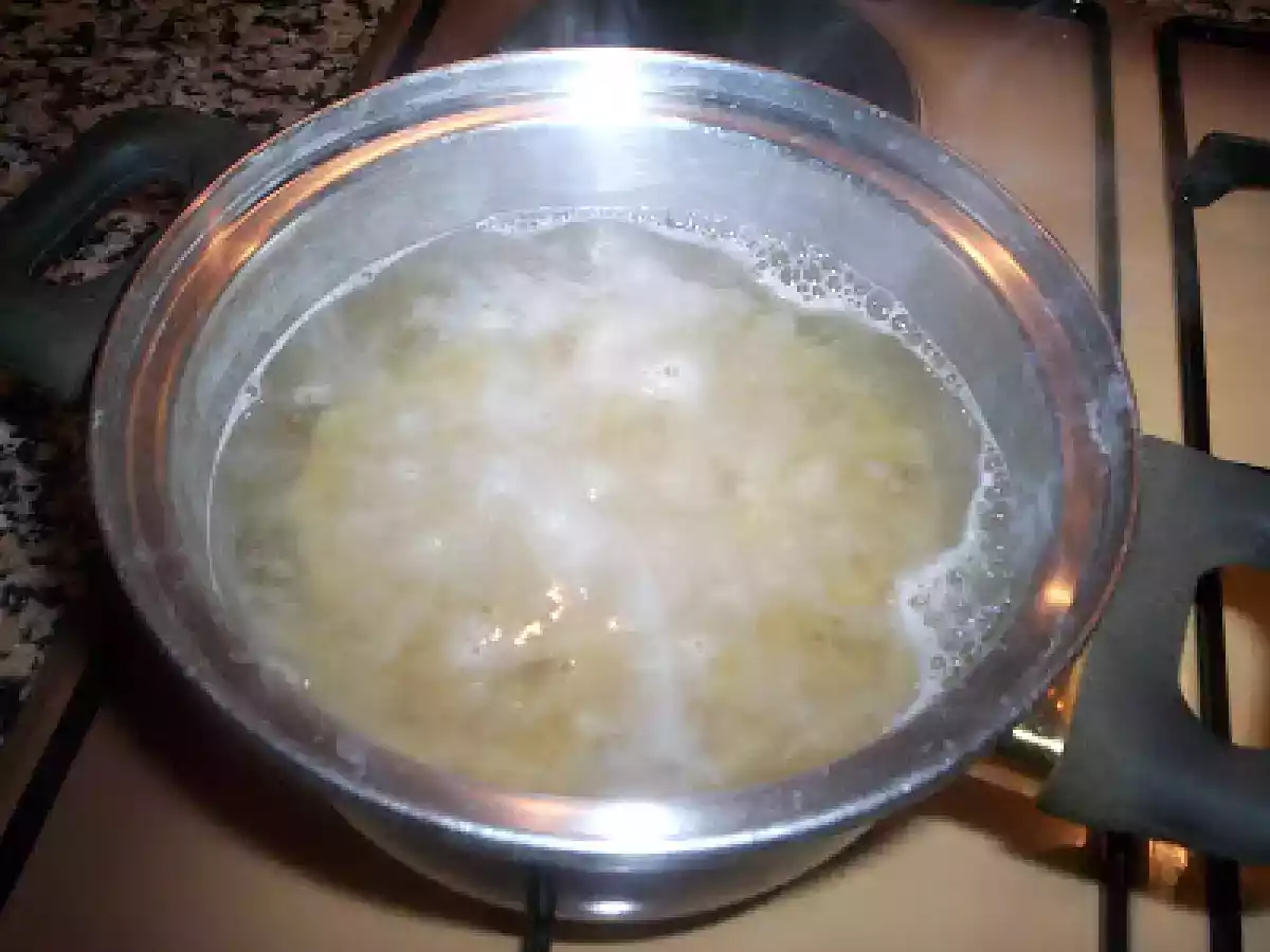 MACARRONES AL HORNO CON CARNE PICADA. - foto 5