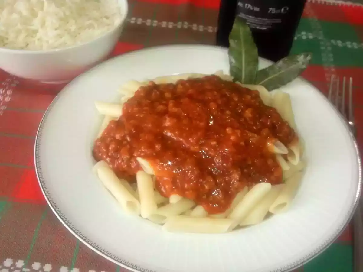 MACARRONES BOLOÑESA AL PEDRO XIMENEZ