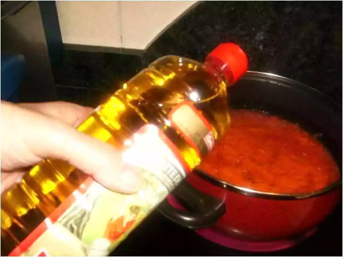 MACARRONES COCIDOS EN TOMATE CON CHORIZO - foto 5