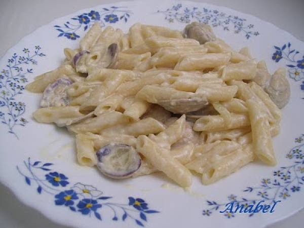 MACARRONES CON ALMEJAS Y NATA