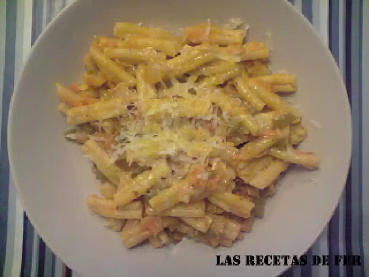 MACARRONES CON ATÚN - foto 2