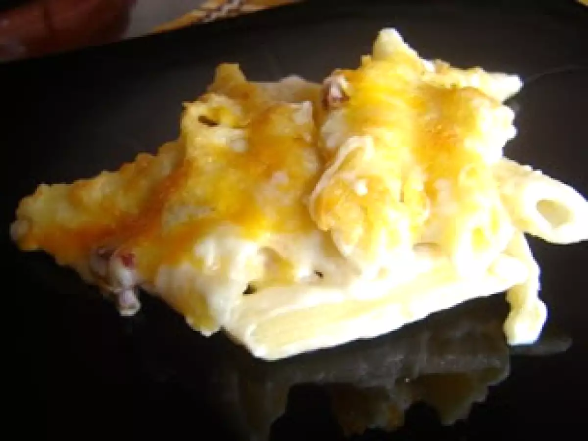 MACARRONES CON BECHAMEL