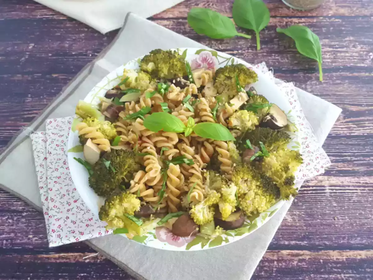 Macarrones con brócoli, champiñones y albahaca - foto 4