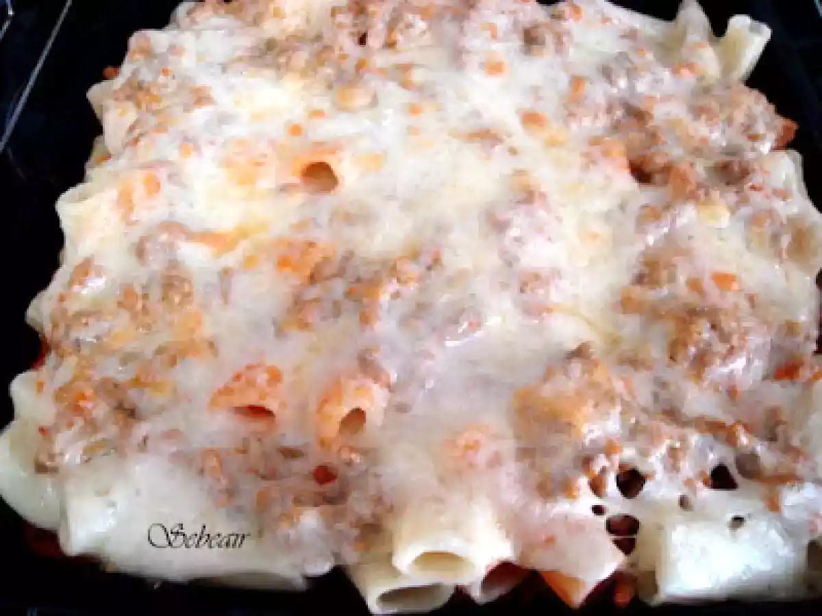 MACARRONES CON CARNE EN SALSA DE PIMIENTOS (thermomix)