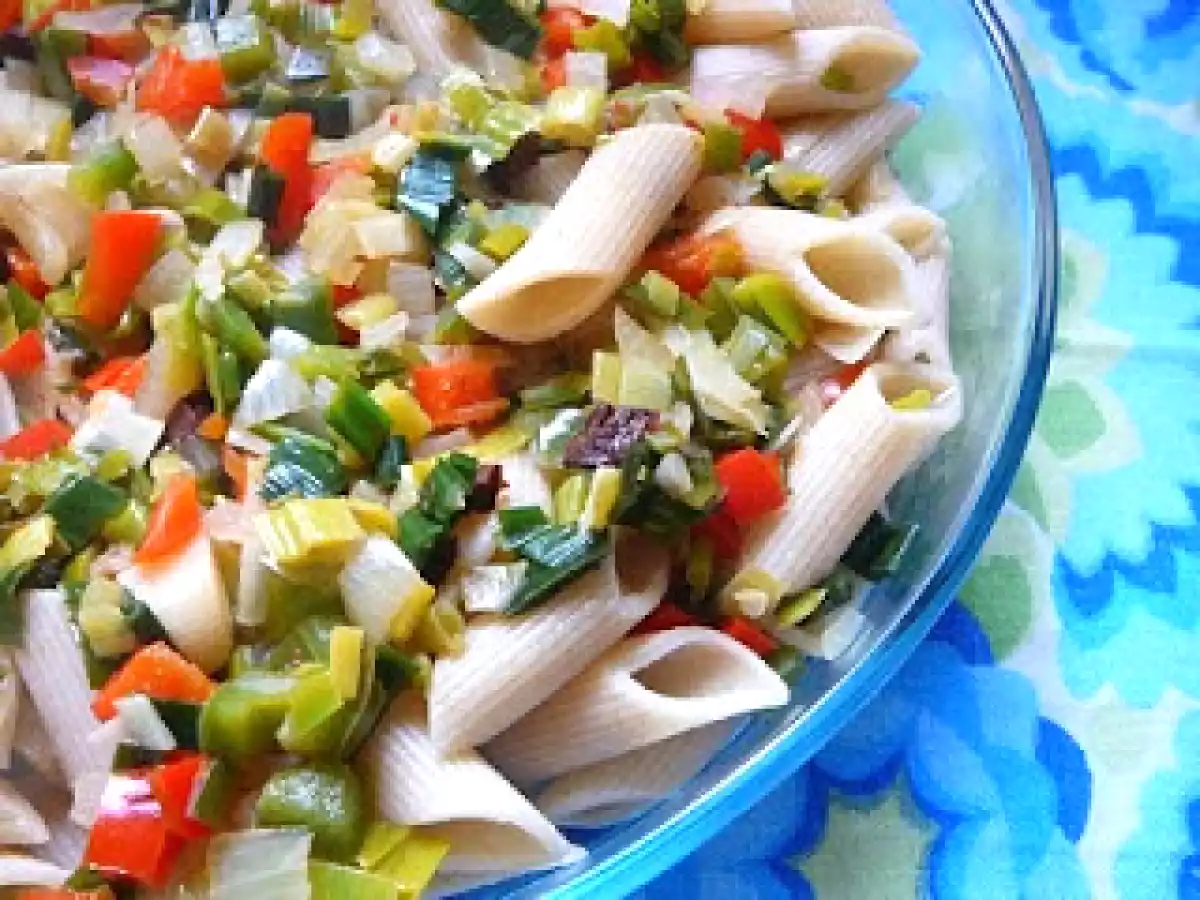 Macarrones con chorizo colorado