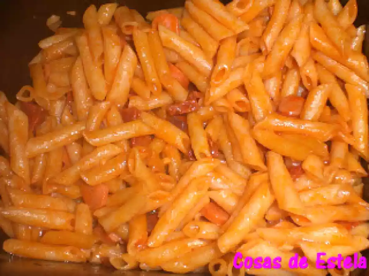Macarrones con chorizo y salchichas (omnicuk) - foto 2