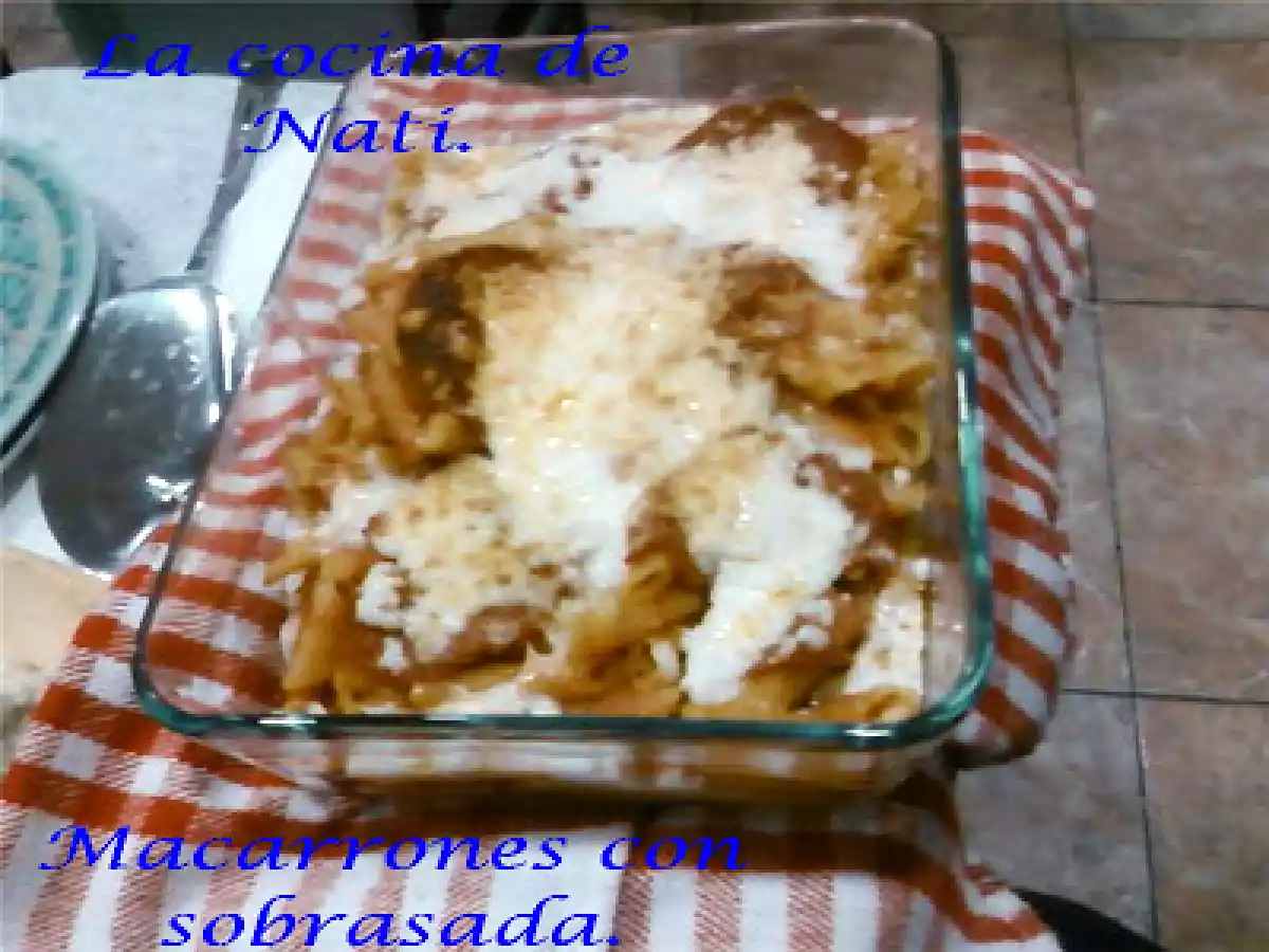 MACARRONES CON SOBRASADA.