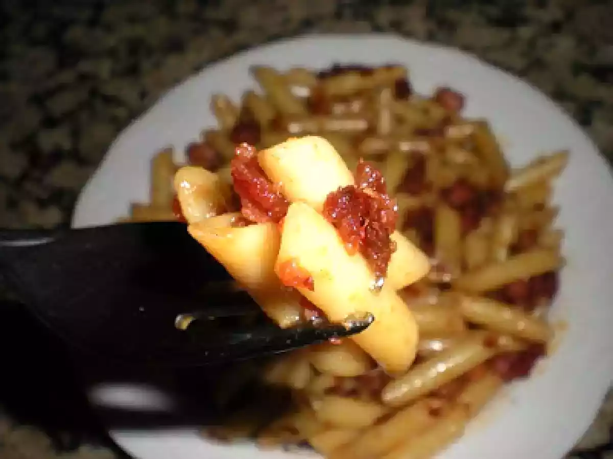 Macarrones con sobrasada y miel - foto 3