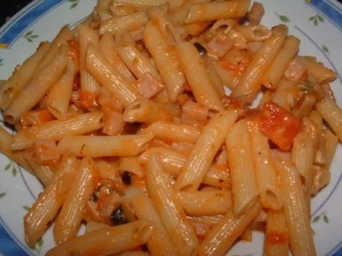 MACARRONES CON VERDURAS Y PAVO