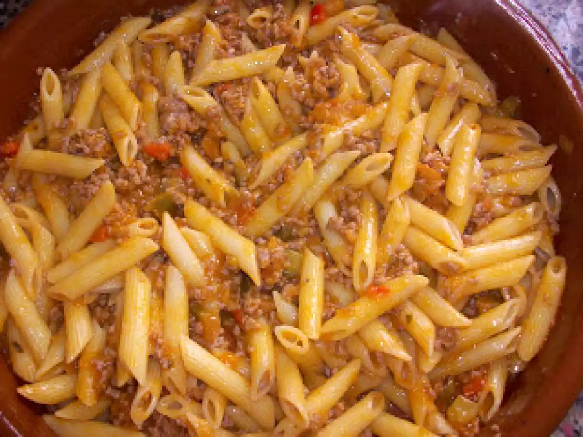 Macarrrones con carne picada y fritada en Thermomix - foto 12