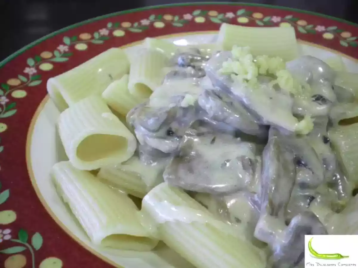 Maccheroni con salsa al gorgonzola