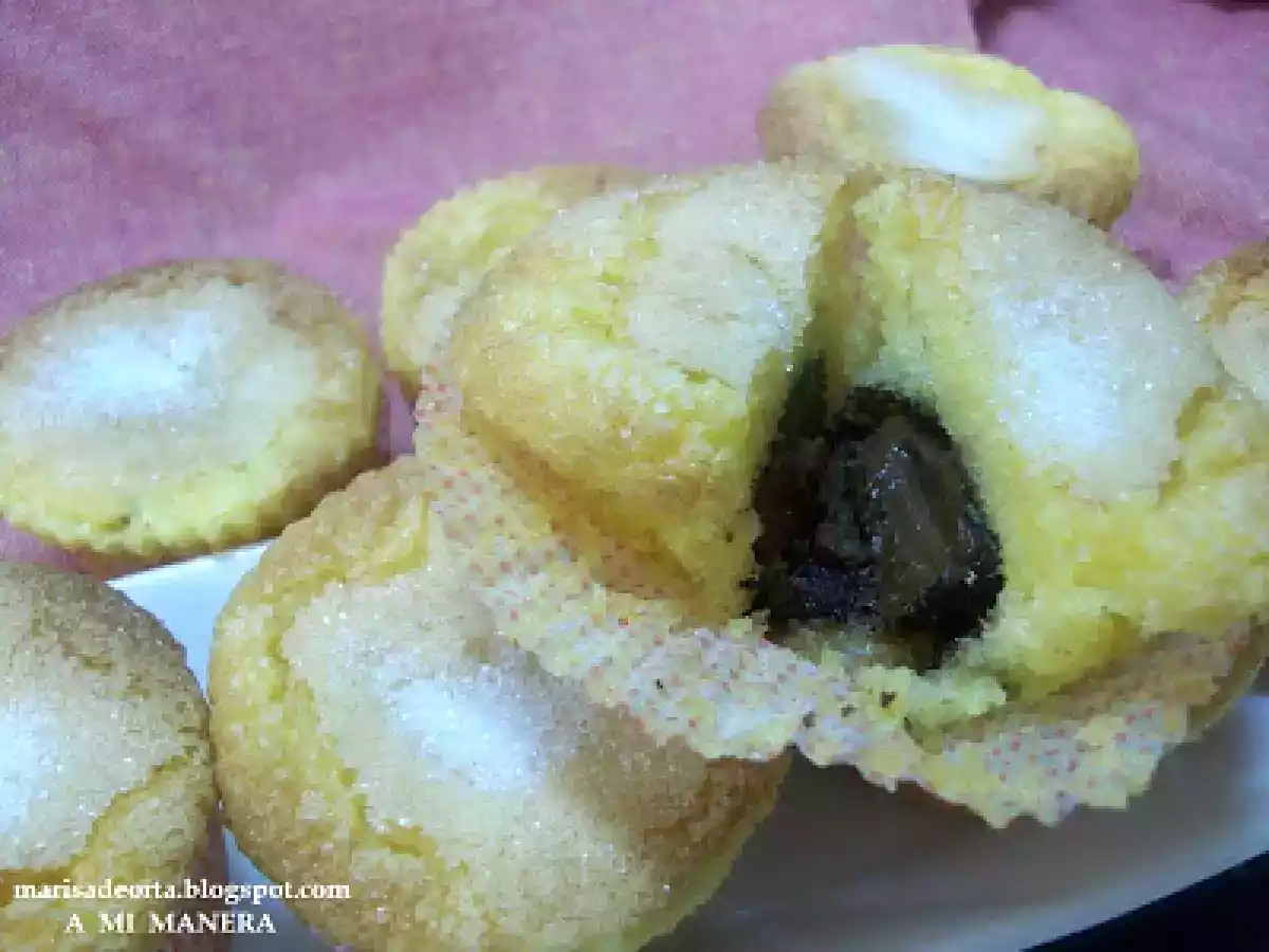 MAGDALENAS A LA VAINILLA RELLENAS DE TRUFA