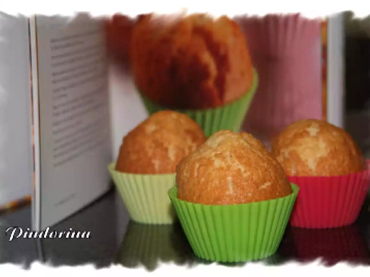 MAGDALENAS CLÁSICAS DE LIMÓN Y CANELA - foto 3