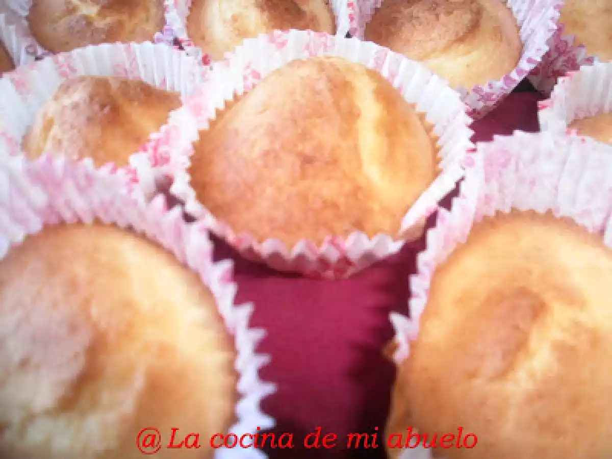 Magdalenas de aire de coco