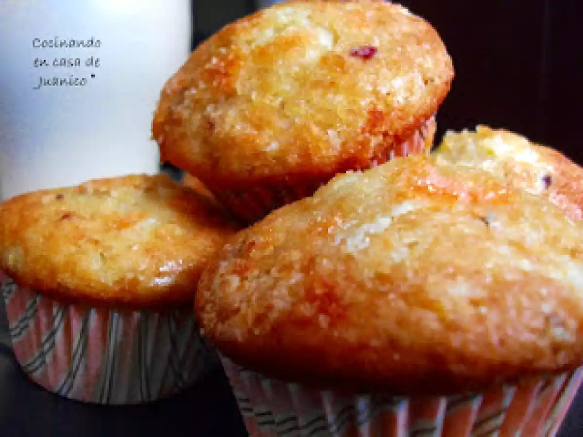 Magdalenas de arándanos y naranja - foto 3