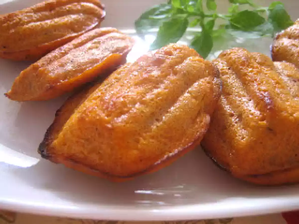 Magdalenas de atún y tomate