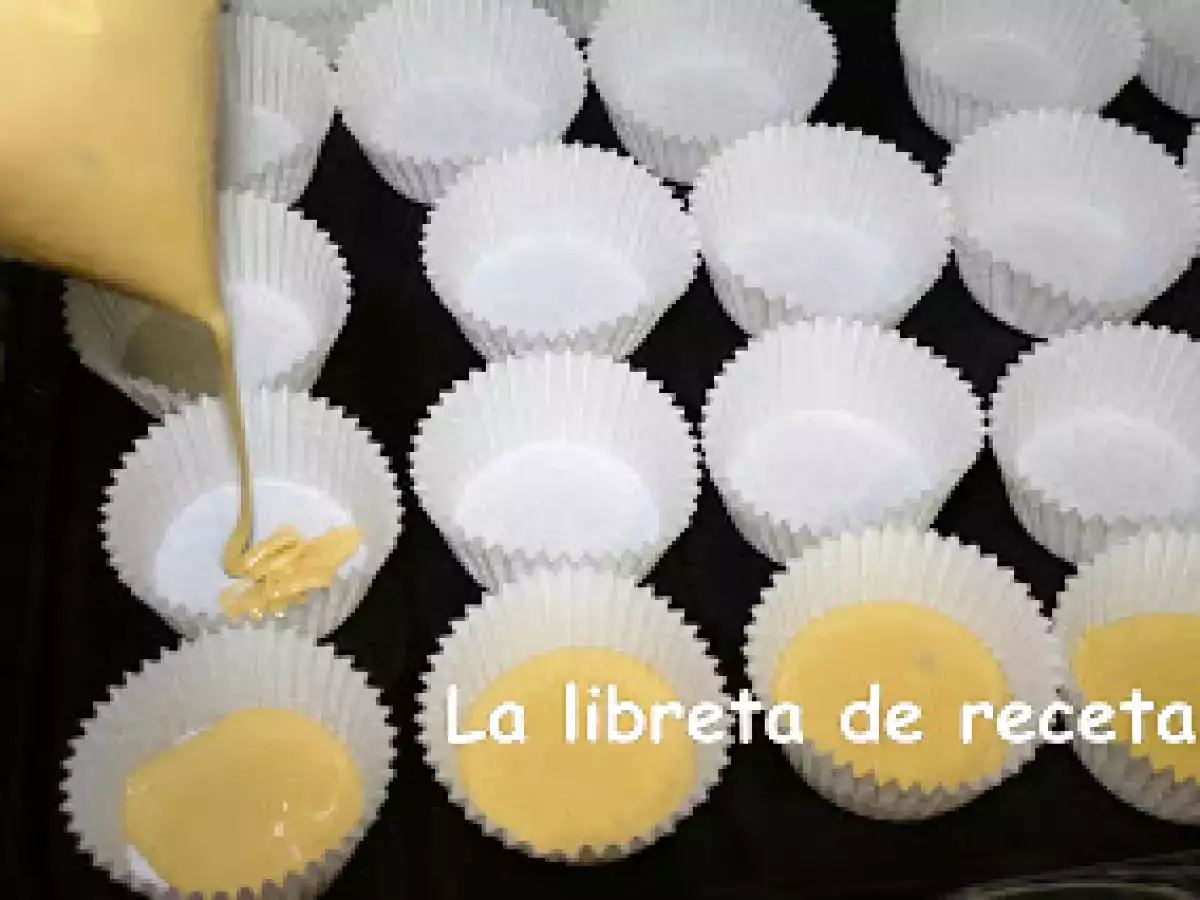 Magdalenas de carlos valencia con fruta escarchada - foto 2