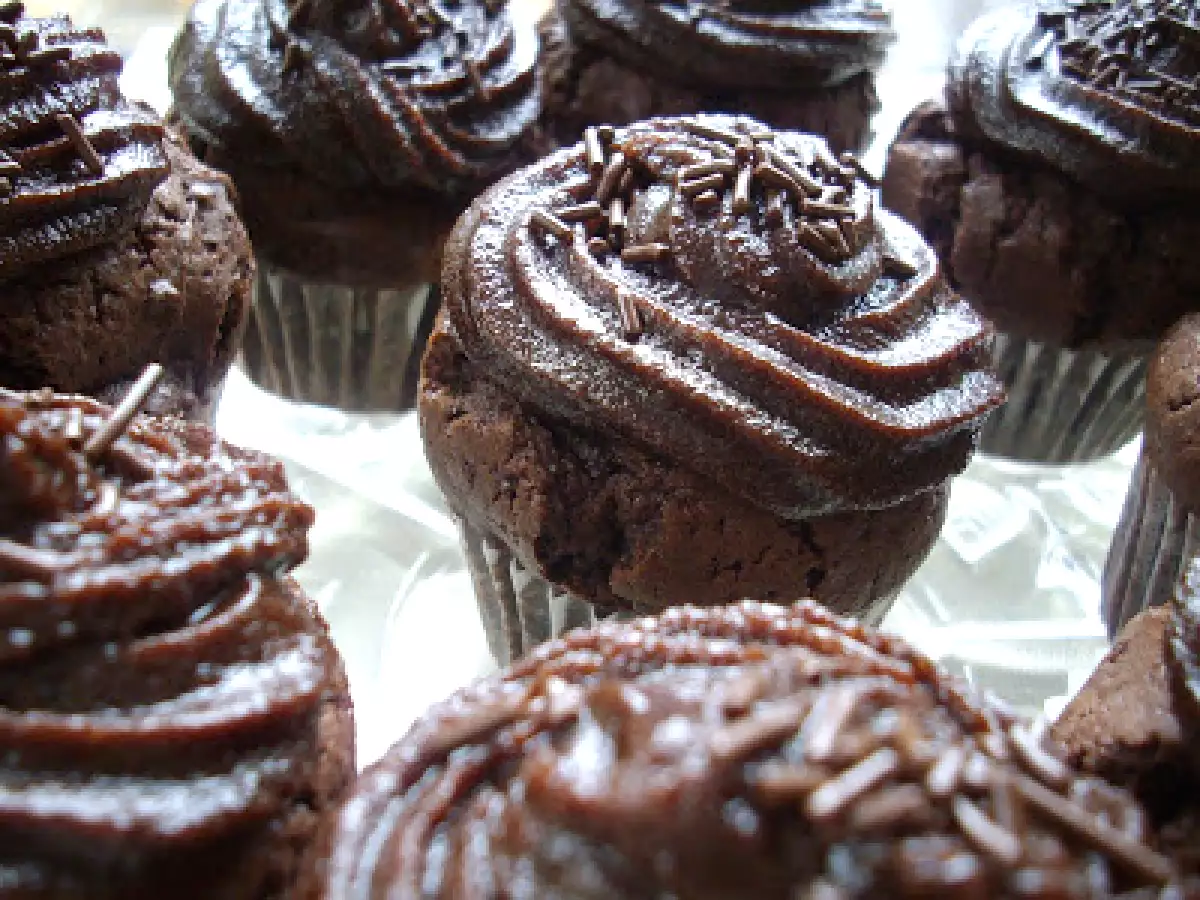 Magdalenas de Chocolate con Ganache de Chocolate