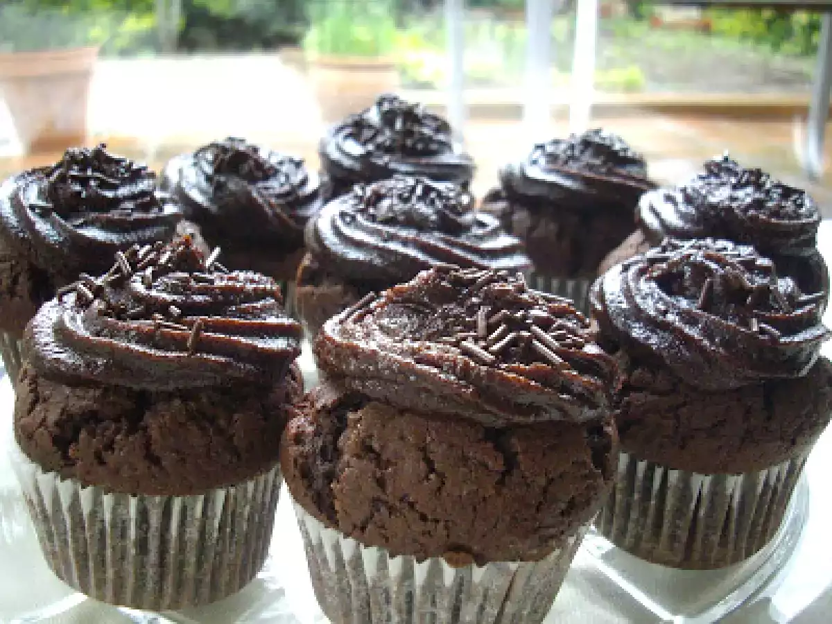 Magdalenas de Chocolate con Ganache de Chocolate - foto 3