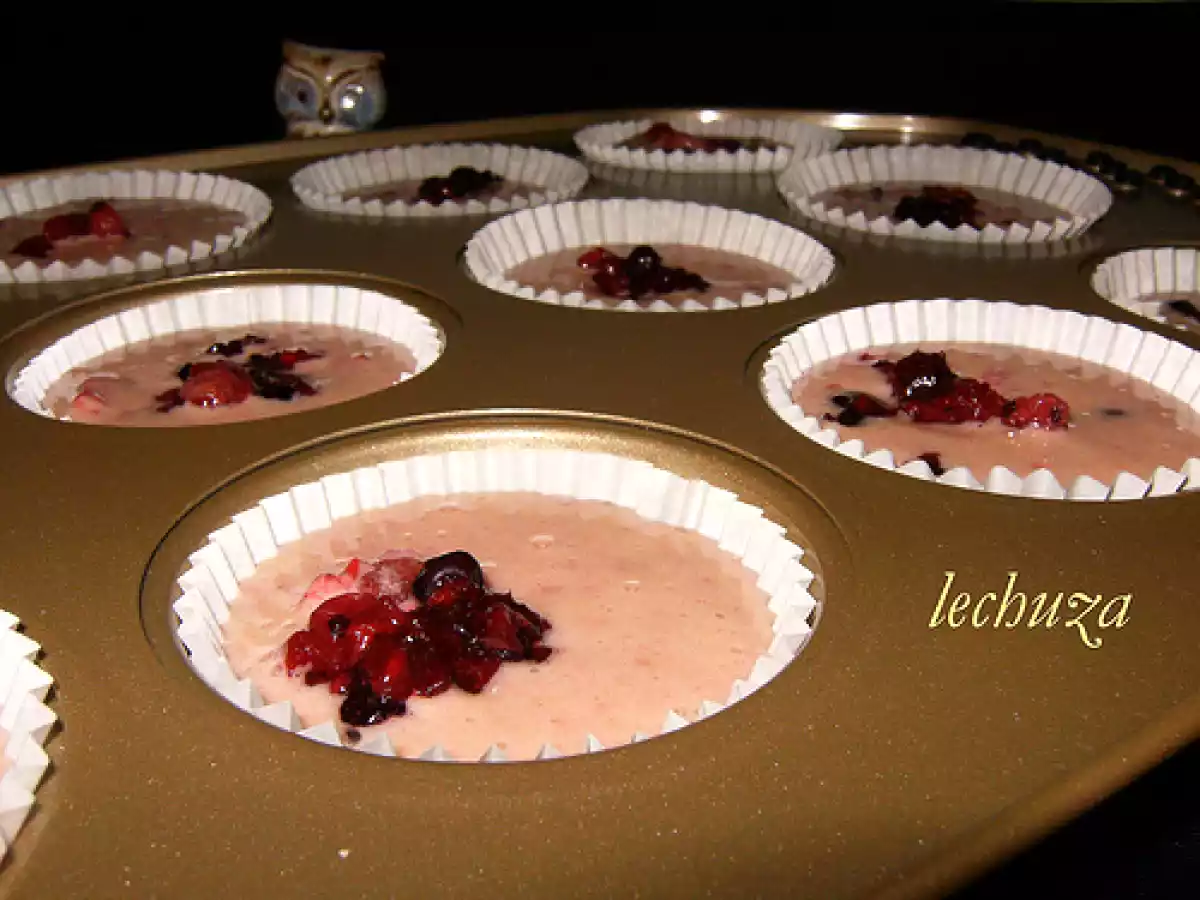 Magdalenas de frutos rojos - foto 8