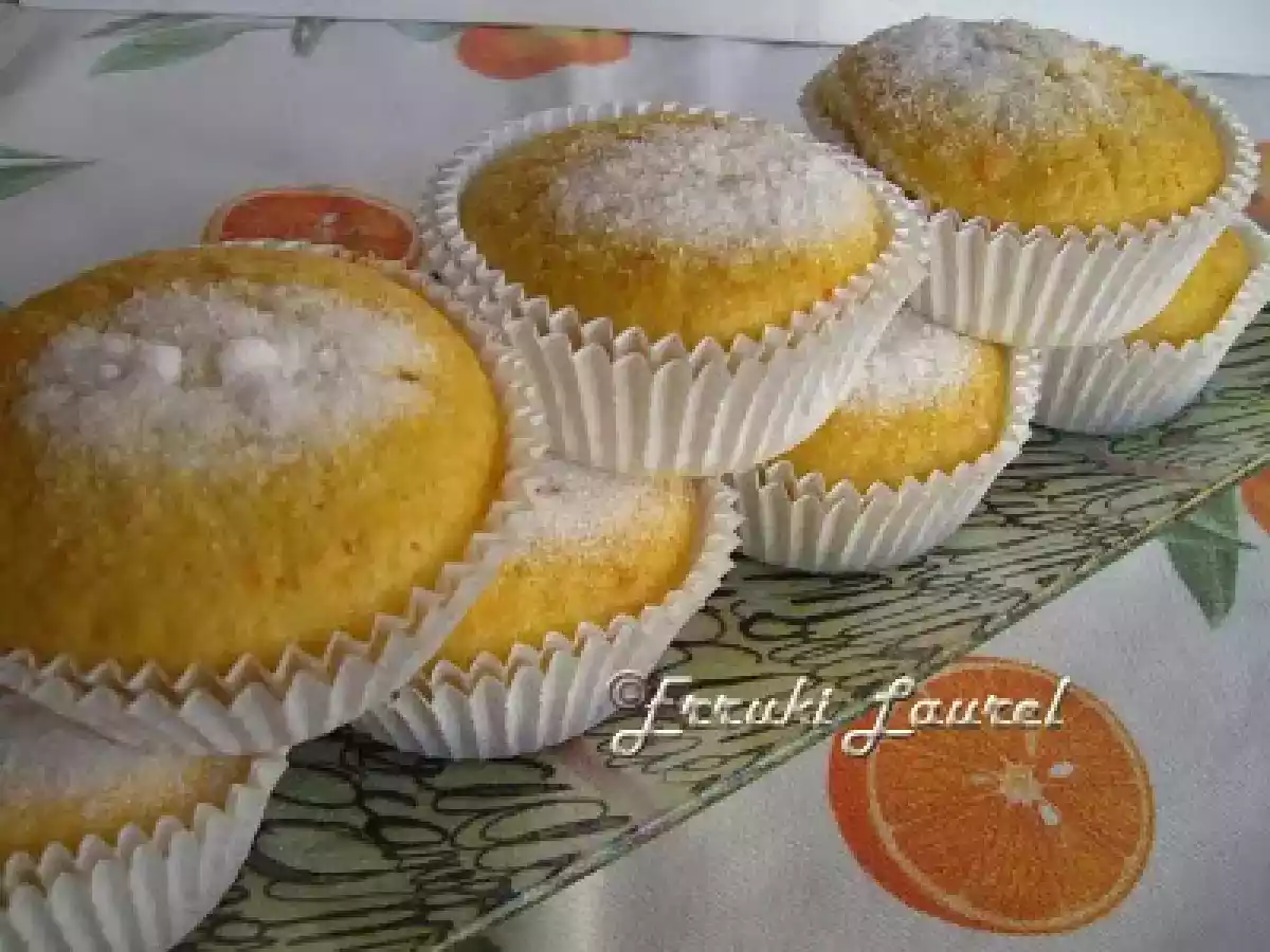 Magdalenas de naranja con nata