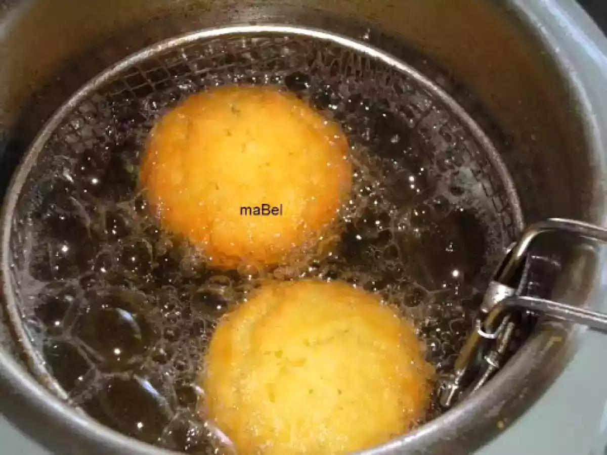 Magdalenas fritas rellenas de Nutella - foto 12