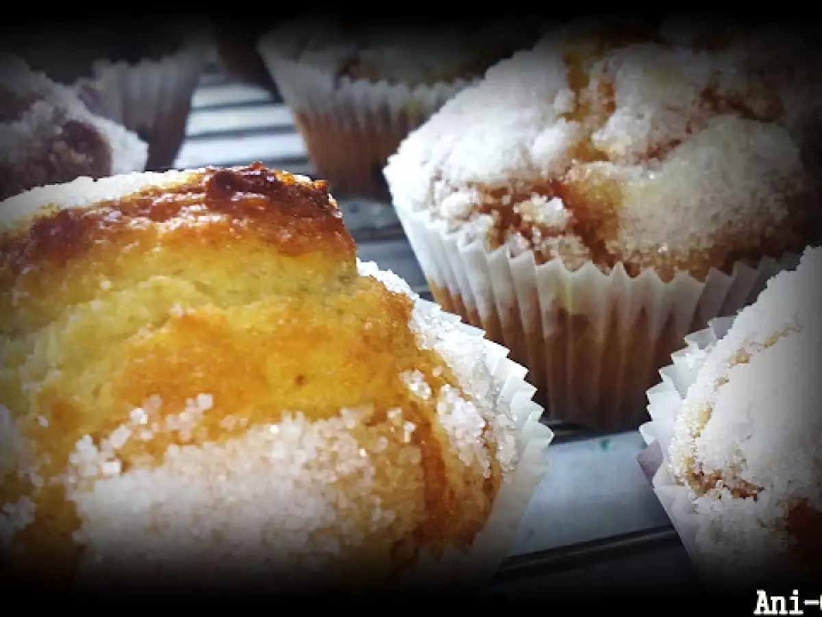 Magdalenas rellenas de natillas con mini galletas María - foto 3