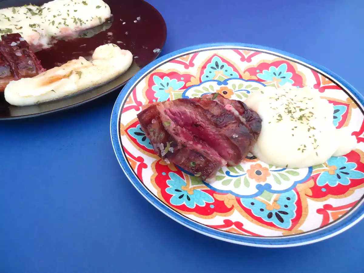 Magret de pato con puré de patata - foto 2