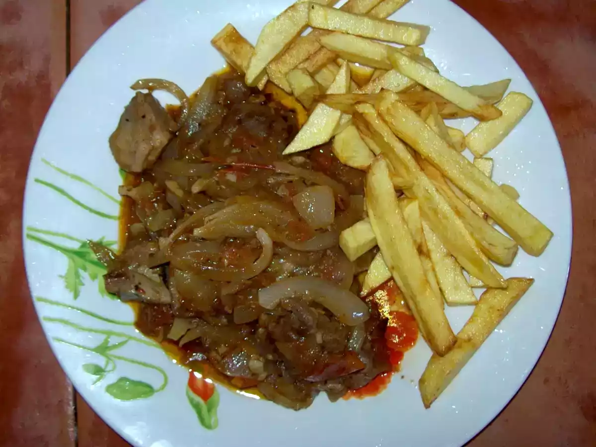 Magro de cerdo a la cebolla