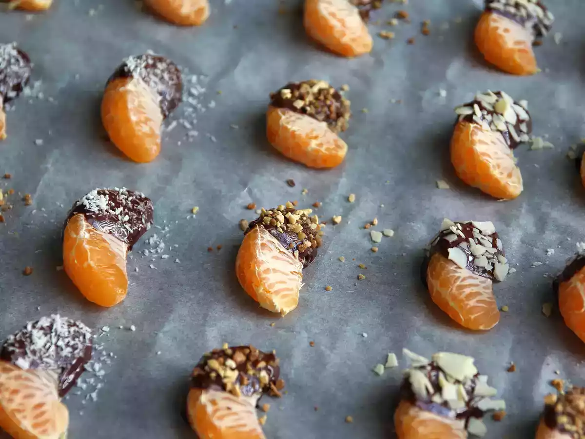 Mandarinas cubiertas con chocolate negro - foto 2