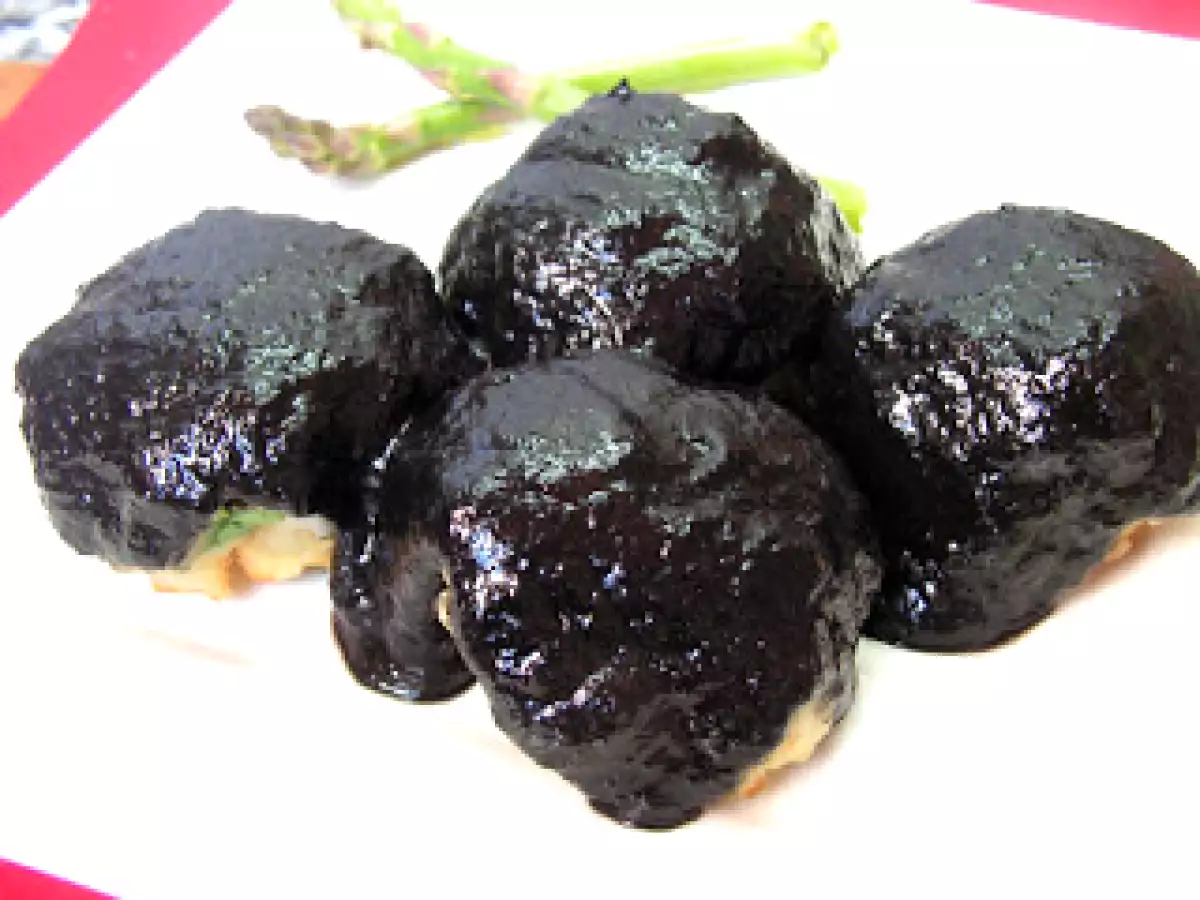 MANDONGUILLES DE SÍPIA EN TINTA