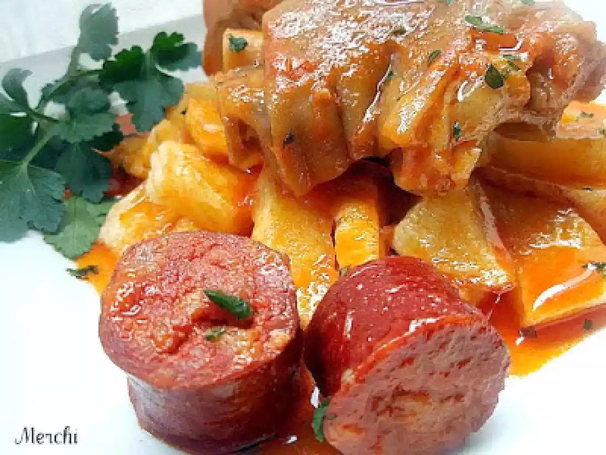 Manitas de cerdo en salsa - foto 5