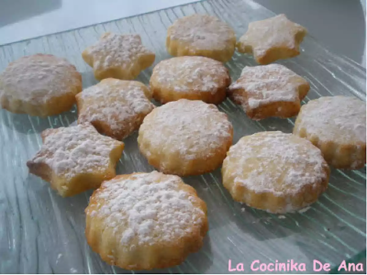 Mantecados de almendras y coco