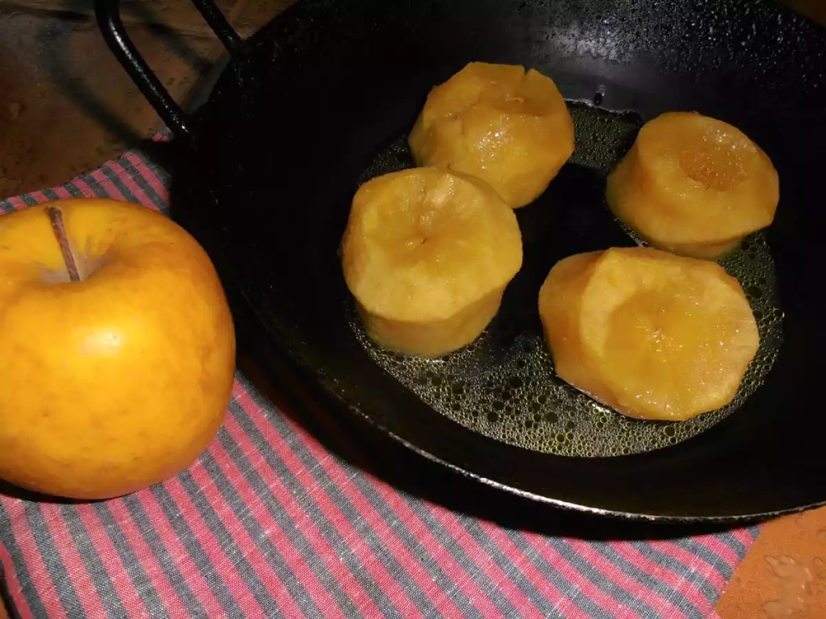 Manzanas asadas en el microondas