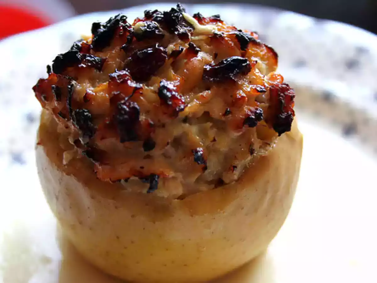 Manzanas rellenas de pollo, pasas y piñones - foto 3