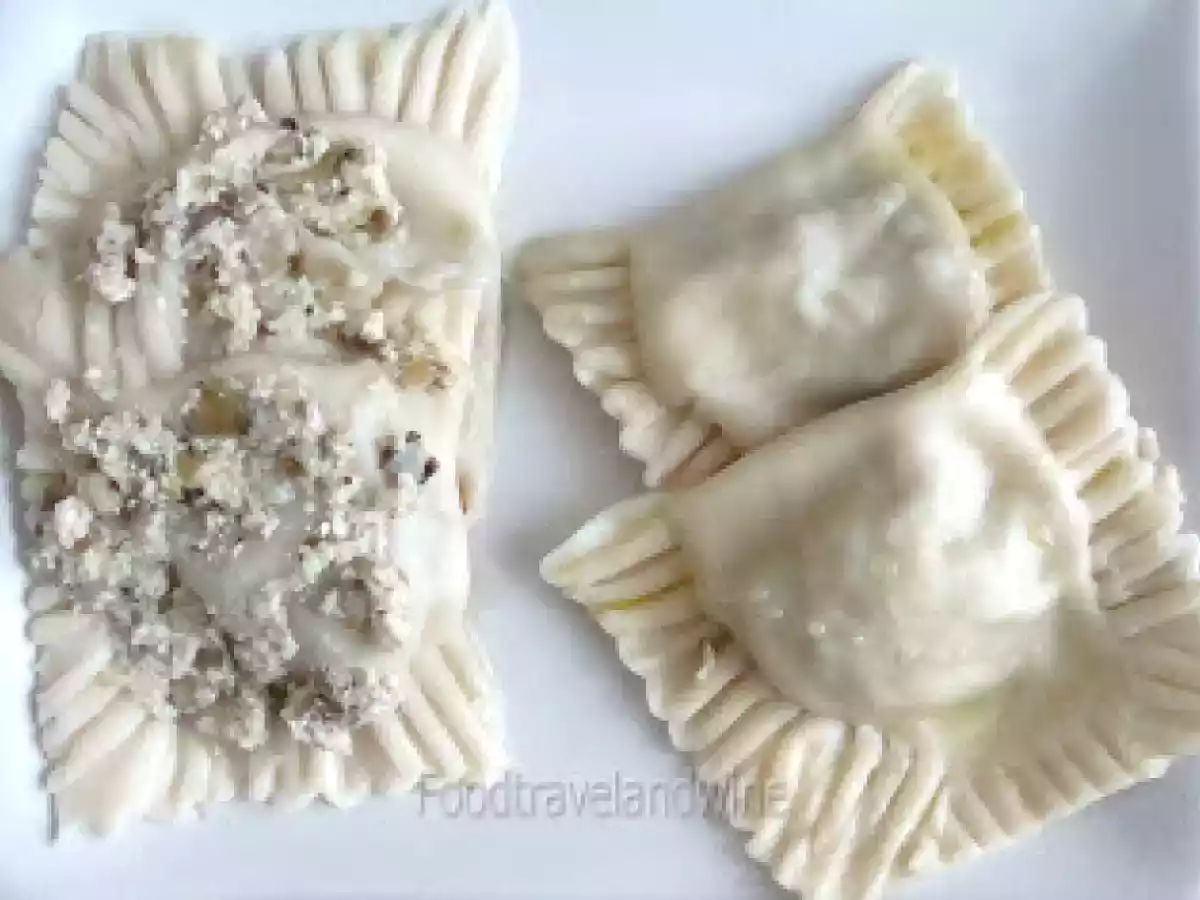 Mas alcachofas.....ravioles de alcachofas....y salsa de alcachofas para los fideos - foto 11